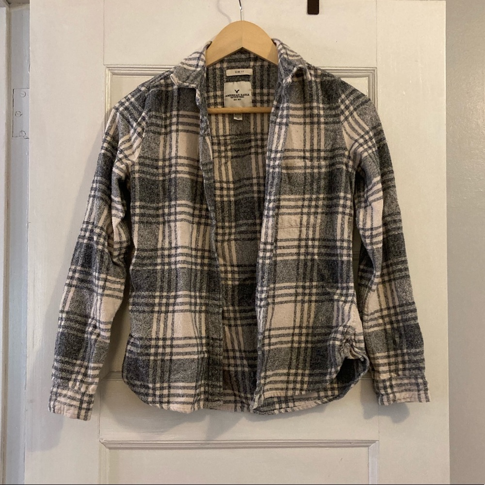Plaid American Eagle Button Down shirt